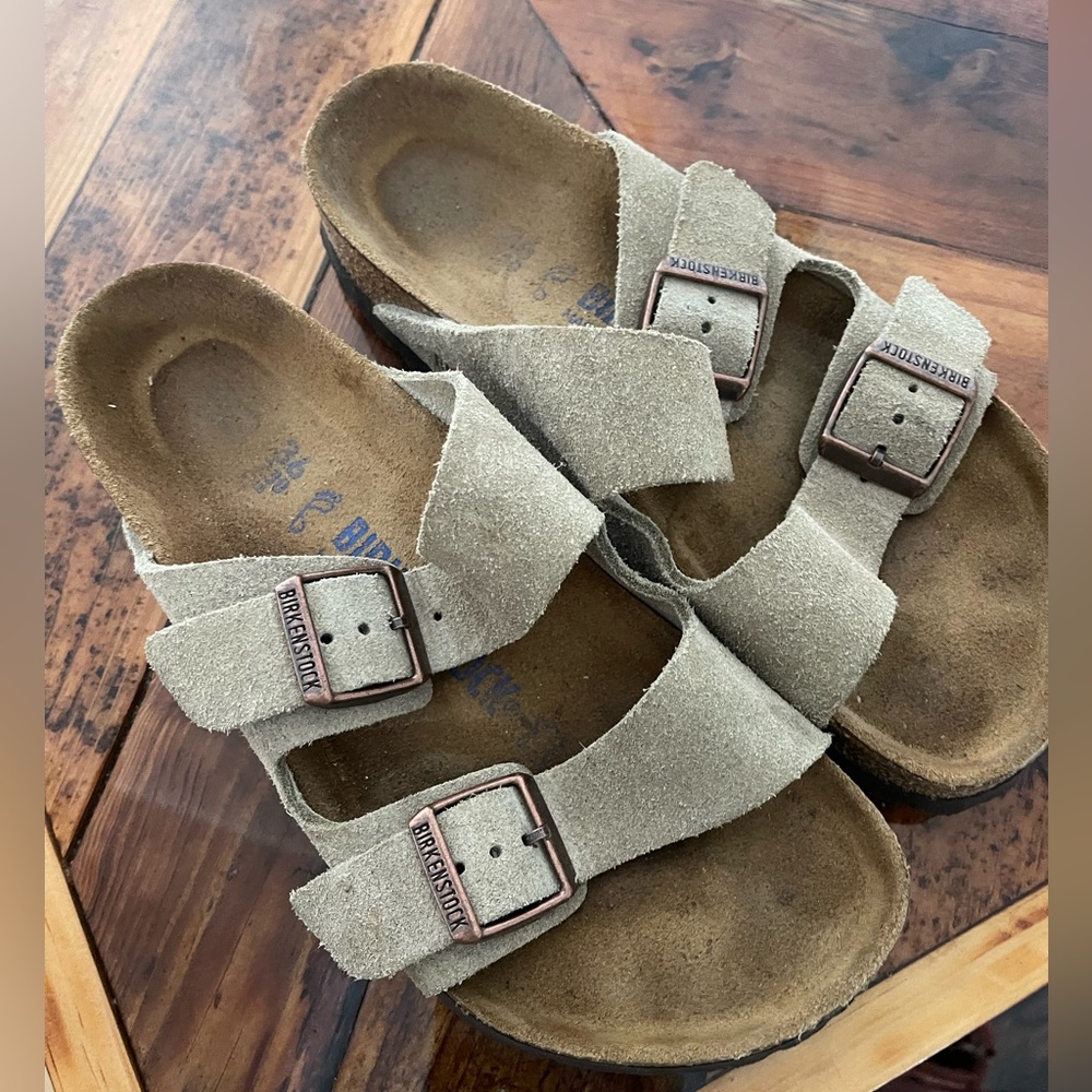 Birkenstocks size 36 arizona